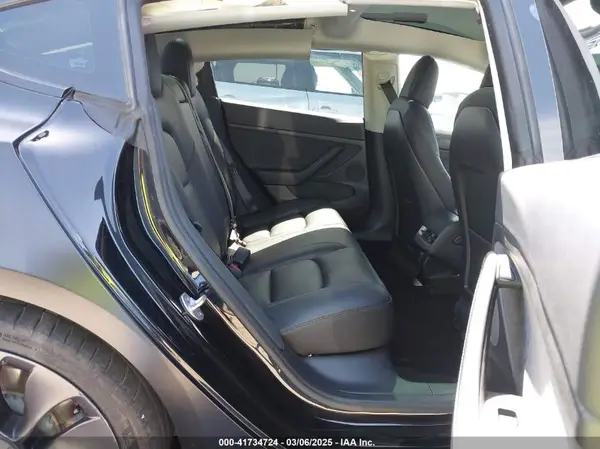 5YJ3E1EC6NF104475 2022 TESLA MODEL 3 - Image 8