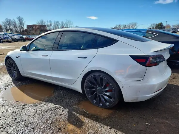 5YJ3E1EC6NF192833 2022 TESLA MODEL 3 - Image 2