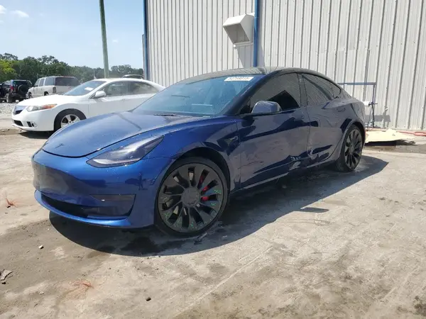5YJ3E1EC6NF195604 2022 TESLA MODEL 3 - Image 1