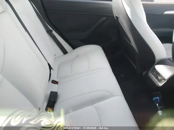 5YJ3E1EC6NF198339 2022 TESLA MODEL 3 - Image 8