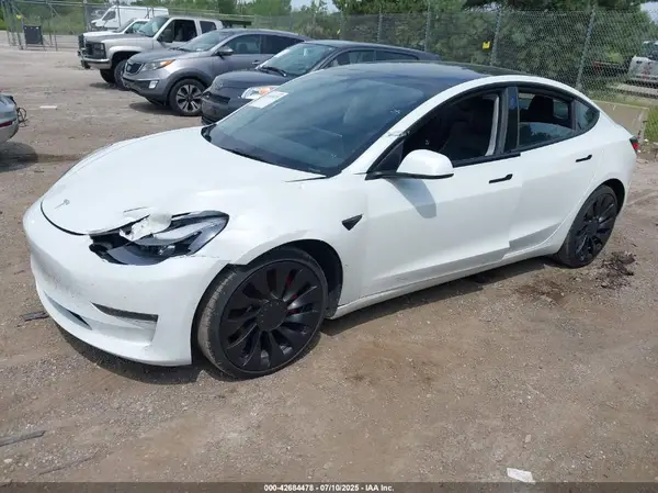 5YJ3E1EC6NF258569 2022 TESLA MODEL 3 - Image 2