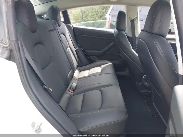 5YJ3E1EC6NF258569 2022 TESLA MODEL 3 - Image 8