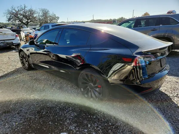 5YJ3E1EC6NF260659 2022 TESLA MODEL 3 - Image 2
