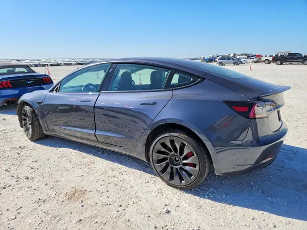 5YJ3E1EC6NF262184 2022 TESLA MODEL 3 - Image 2