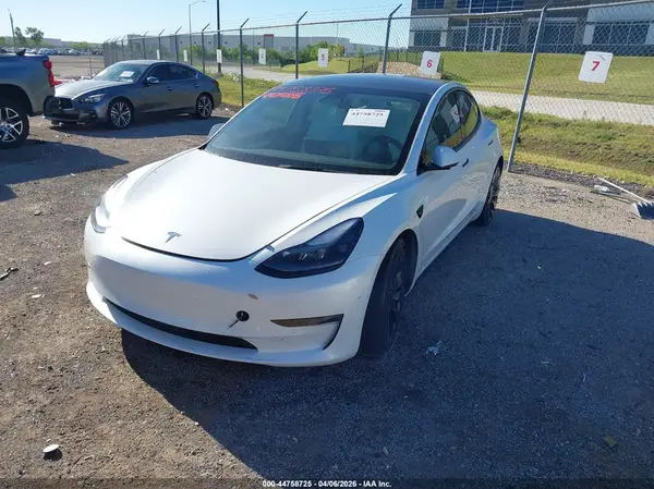 5YJ3E1EC6NF278899 2022 TESLA MODEL 3 - Image 2