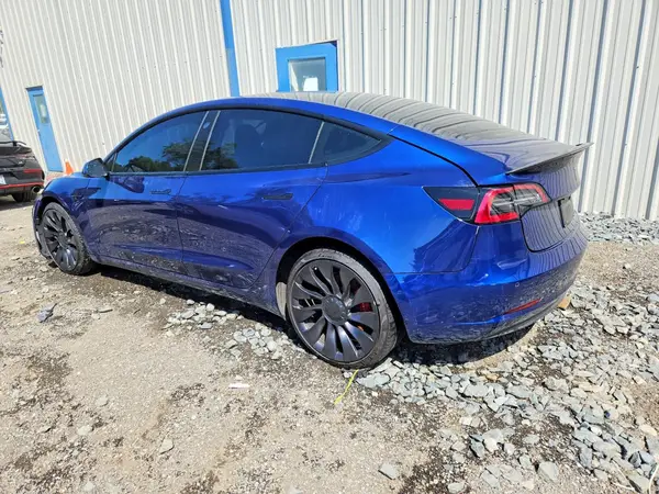 5YJ3E1EC6NF321735 2022 TESLA MODEL 3 - Image 2