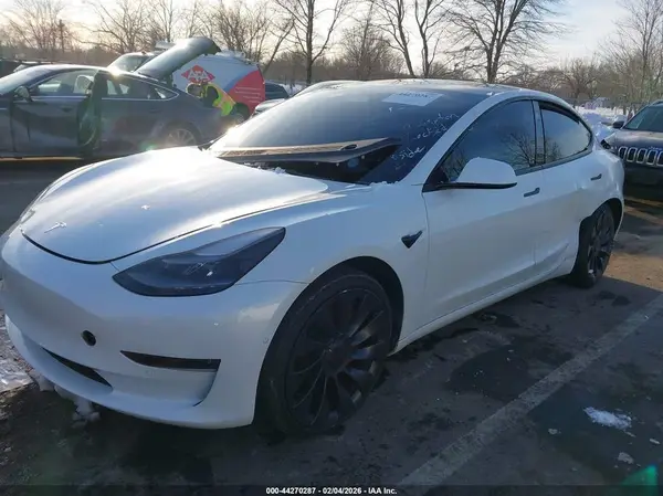 5YJ3E1EC6NF348532 2022 TESLA MODEL 3 - Image 2