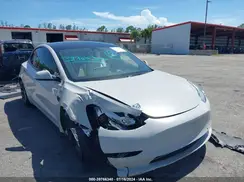 5YJ3E1EC6NF361619 2022 TESLA MODEL 3