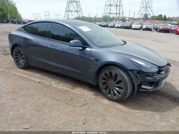 5YJ3E1EC6PF383560 2023 TESLA MODEL 3 - Image 1