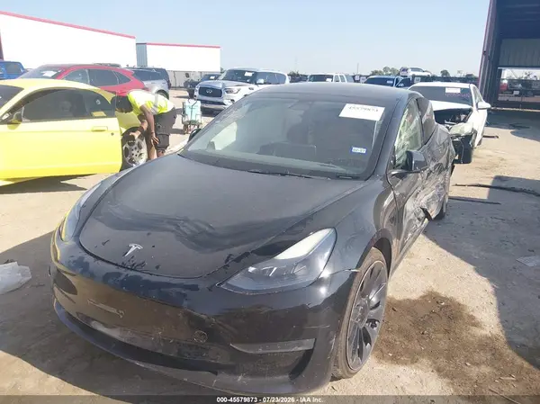 5YJ3E1EC6PF471475 2023 TESLA MODEL 3 - Image 2