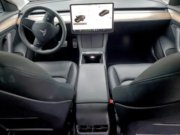 5YJ3E1EC6PF693837 2023 TESLA MODEL 3 - Image 8