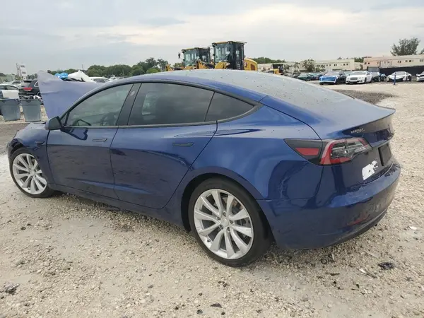5YJ3E1EC7LF586841 2020 TESLA MODEL 3 - Image 2