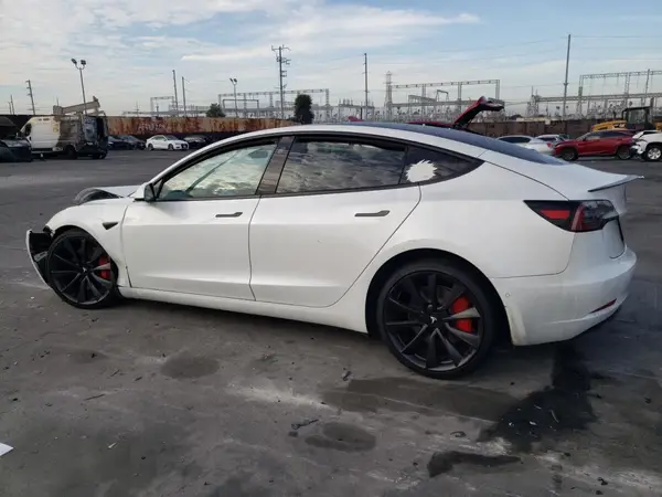 5YJ3E1EC7LF641269 2020 TESLA MODEL 3 - Image 2