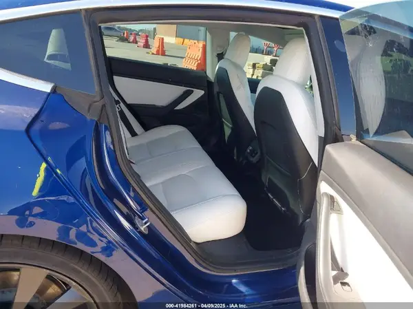 5YJ3E1EC7LF641918 2020 TESLA MODEL 3 - Image 8