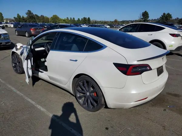 5YJ3E1EC7LF642079 2020 TESLA MODEL 3 - Image 2