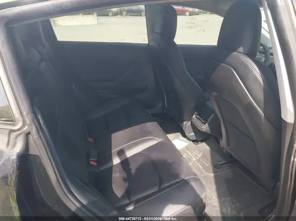 5YJ3E1EC7LF713135 2020 TESLA MODEL 3 - Image 8
