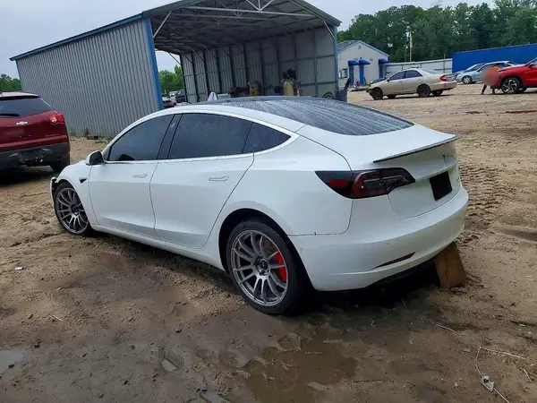 5YJ3E1EC7LF719176 2020 TESLA MODEL 3 - Image 2