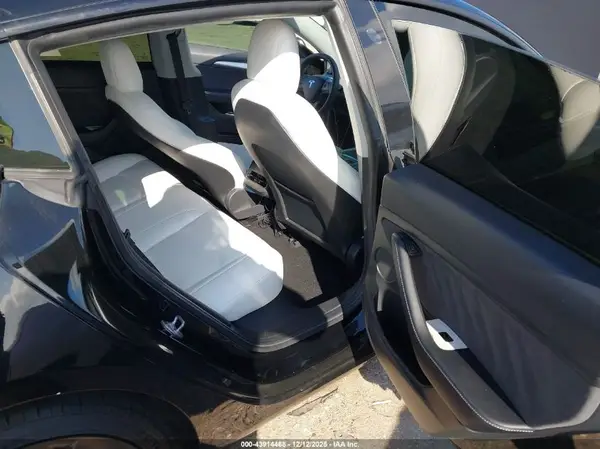 5YJ3E1EC7MF034760 2021 TESLA MODEL 3 - Image 8