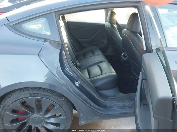 5YJ3E1EC7MF060338 2021 TESLA MODEL 3 - Image 8