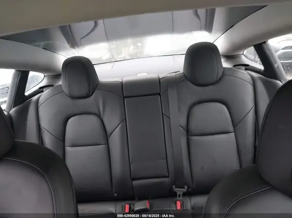 5YJ3E1EC7MF991261 2021 TESLA MODEL 3 - Image 8