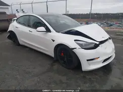 5YJ3E1EC7NF109720 2022 TESLA MODEL 3
