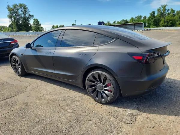 5YJ3E1EC7NF129773 2022 TESLA MODEL 3 - Image 2