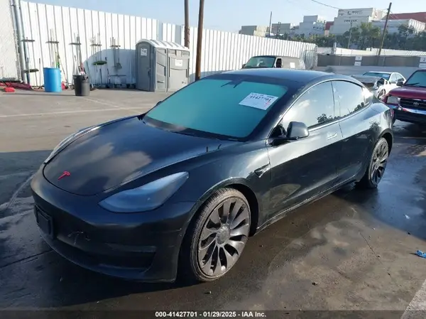 5YJ3E1EC7NF137744 2022 TESLA MODEL 3 - Image 2