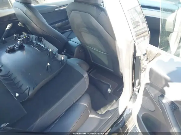 5YJ3E1EC7NF175734 2022 TESLA MODEL 3 - Image 8