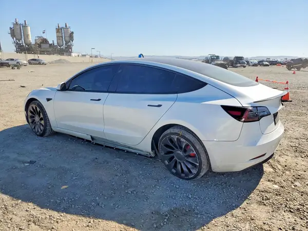 5YJ3E1EC7NF242381 2022 TESLA MODEL 3 - Image 2