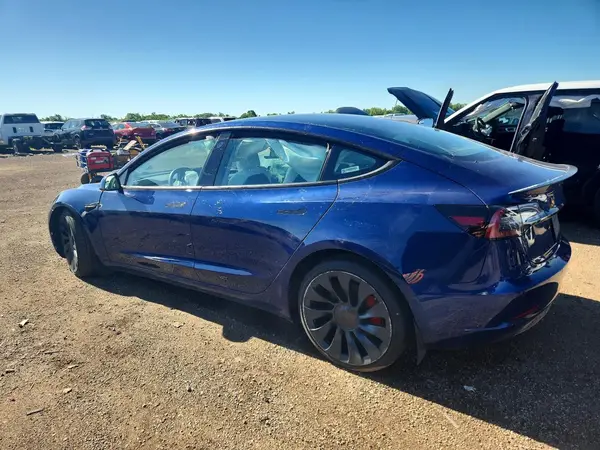 5YJ3E1EC7NF266762 2022 TESLA MODEL 3 - Image 2