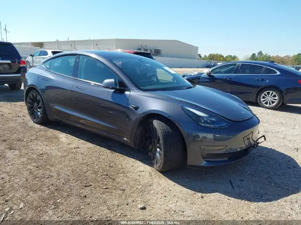 5YJ3E1EC7NF269905 2022 TESLA MODEL 3 - Image 1
