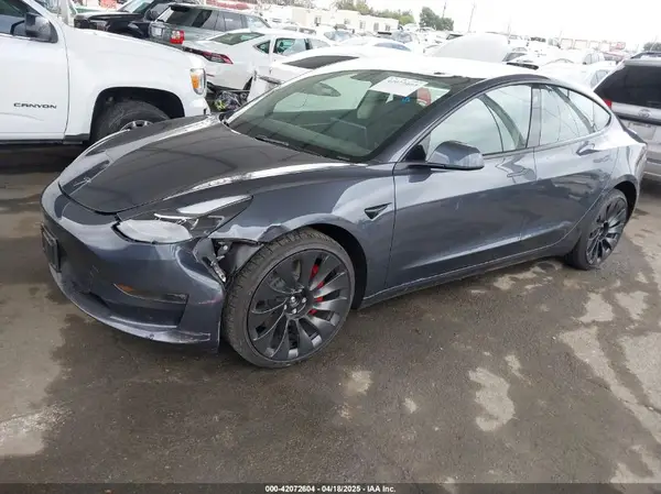 5YJ3E1EC7PF382773 2023 TESLA MODEL 3 - Image 2