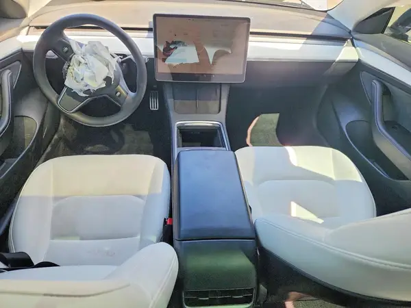 5YJ3E1EC7PF396320 2023 TESLA MODEL 3 - Image 8