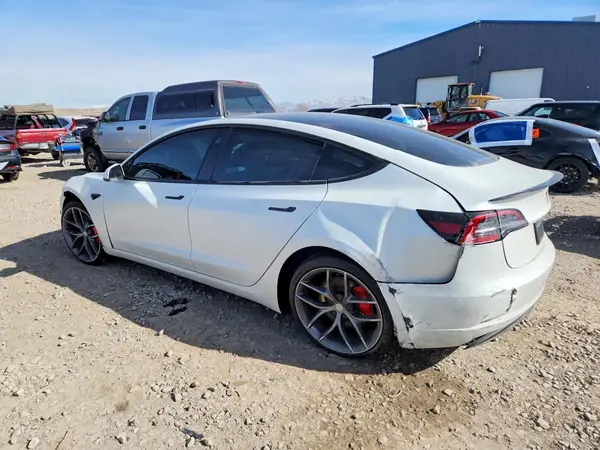 5YJ3E1EC7PF475762 2023 TESLA MODEL 3 - Image 2
