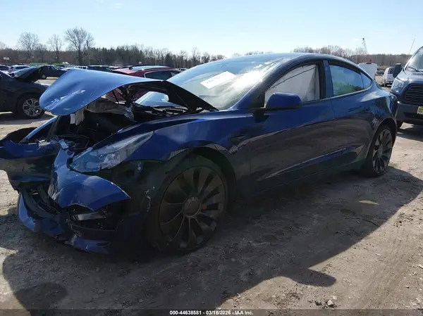 5YJ3E1EC7PF475776 2023 TESLA MODEL 3 - Image 2