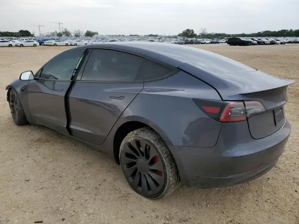 5YJ3E1EC7PF494151 2023 TESLA MODEL 3 - Image 2