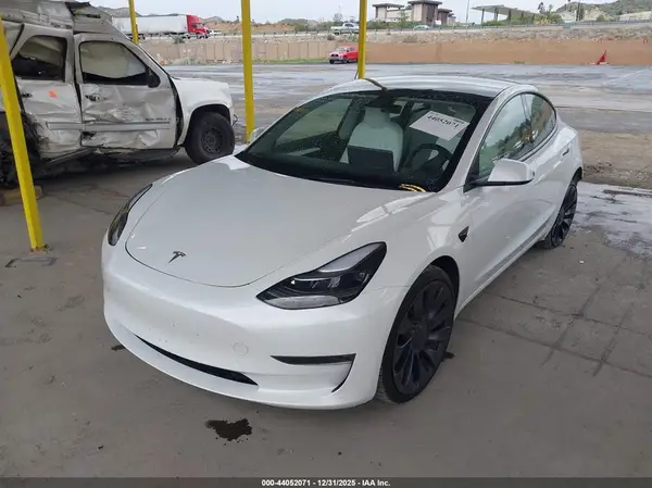 5YJ3E1EC7PF500109 2023 TESLA MODEL 3 - Image 2