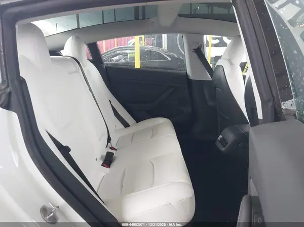 5YJ3E1EC7PF500109 2023 TESLA MODEL 3 - Image 8