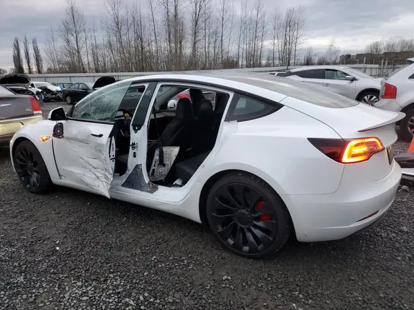 5YJ3E1EC7PF505505 2023 TESLA MODEL 3 - Image 2