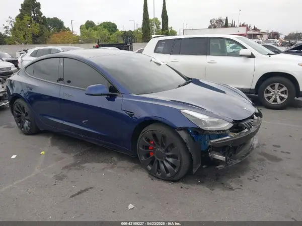 5YJ3E1EC7PF625885 2023 TESLA MODEL 3 - Image 1