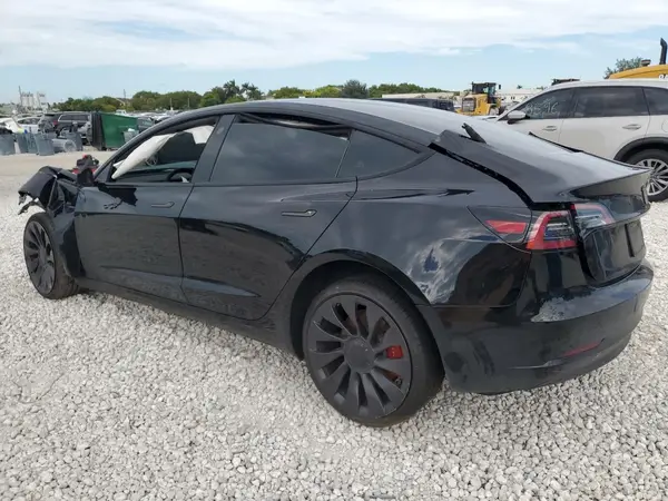 5YJ3E1EC7PF692079 2023 TESLA MODEL 3 - Image 2