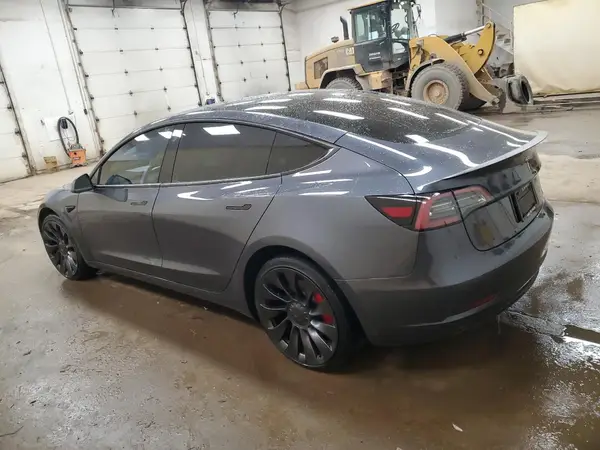 5YJ3E1EC7PF694186 2023 TESLA MODEL 3 - Image 2