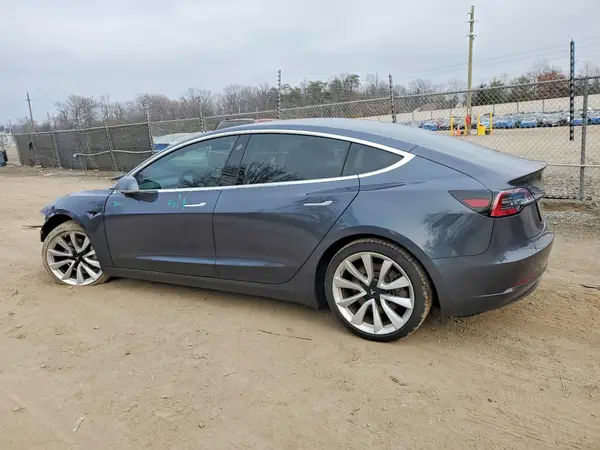 5YJ3E1EC8LF586895 2020 TESLA MODEL 3 - Image 2