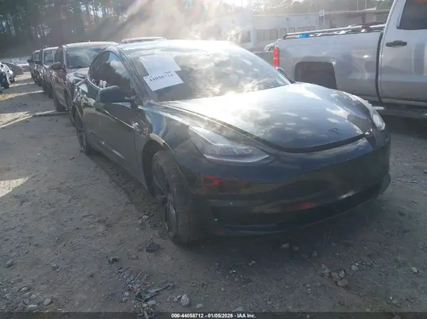 5YJ3E1EC8LF623590 2020 TESLA MODEL 3 - Image 1