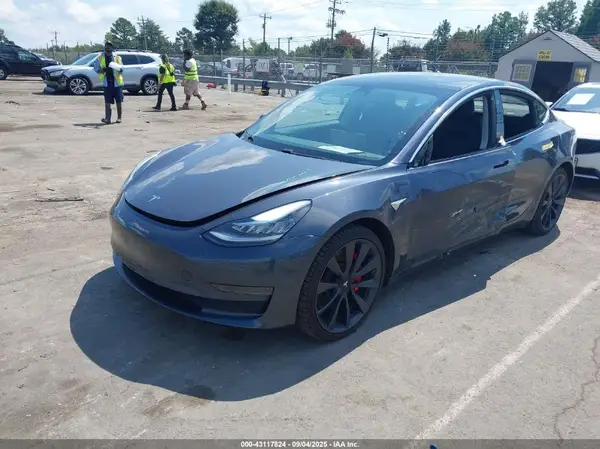 5YJ3E1EC8LF623766 2020 TESLA MODEL 3 - Image 2