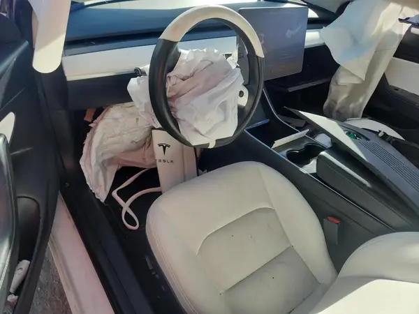 5YJ3E1EC8LF715010 2020 TESLA MODEL 3 - Image 8