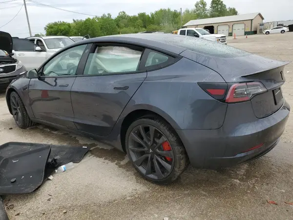 5YJ3E1EC8LF721180 2020 TESLA MODEL 3 - Image 2