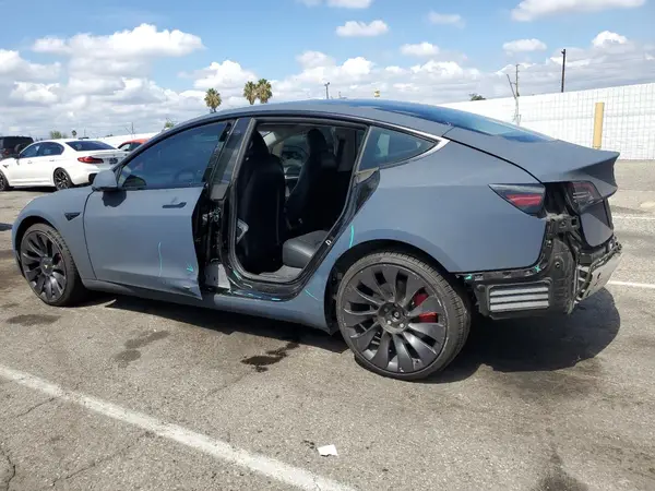 5YJ3E1EC8MF005722 2021 TESLA MODEL 3 - Image 2