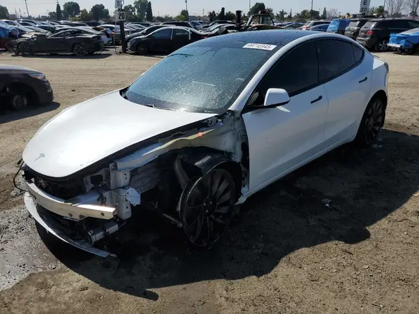 5YJ3E1EC8MF034704 2021 TESLA MODEL 3 - Image 1