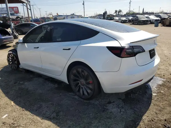 5YJ3E1EC8MF034704 2021 TESLA MODEL 3 - Image 2